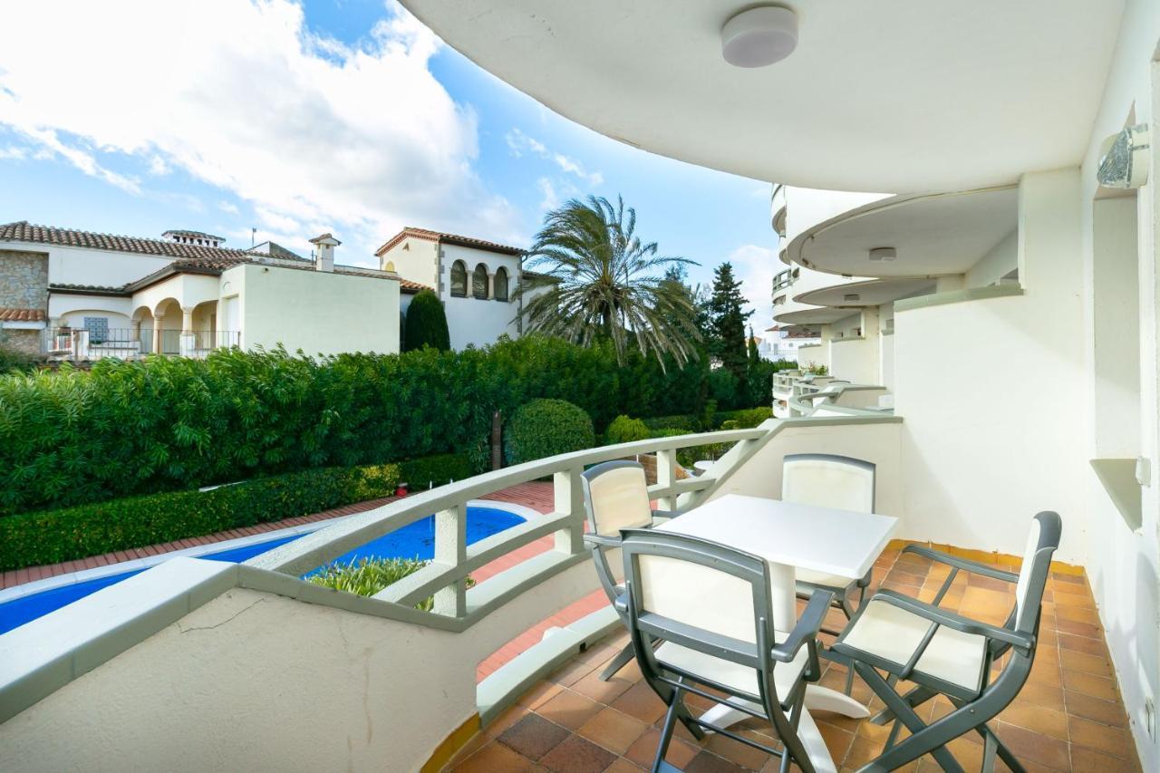 Cargols De Mar Villa Empuriabrava Exterior photo