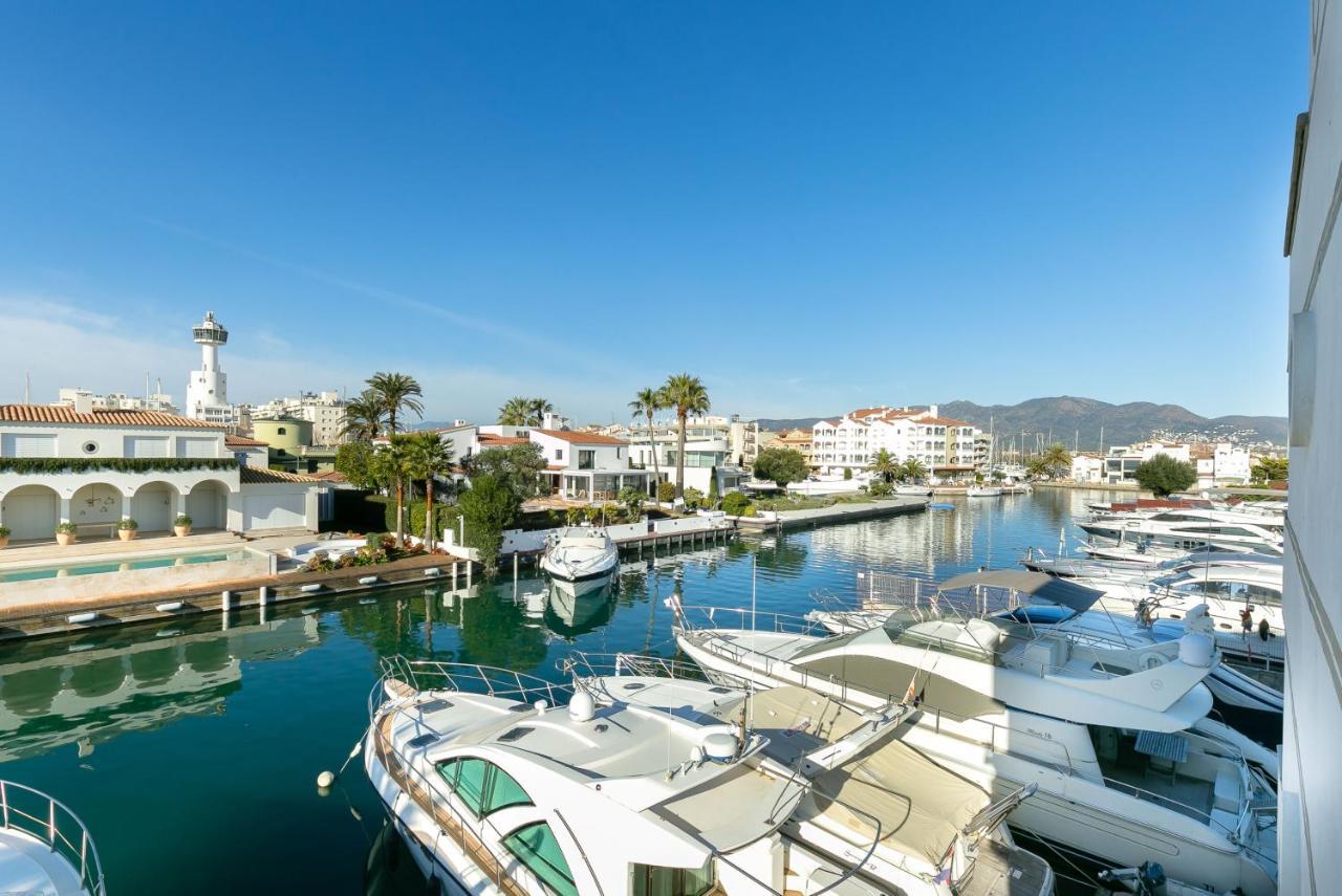Cargols De Mar Villa Empuriabrava Exterior photo
