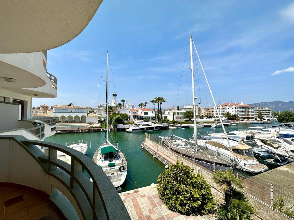 Cargols De Mar Villa Empuriabrava Exterior photo